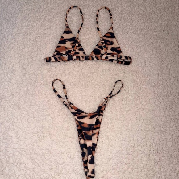 Leopard Print Bikini Set - Picture 3 of 5